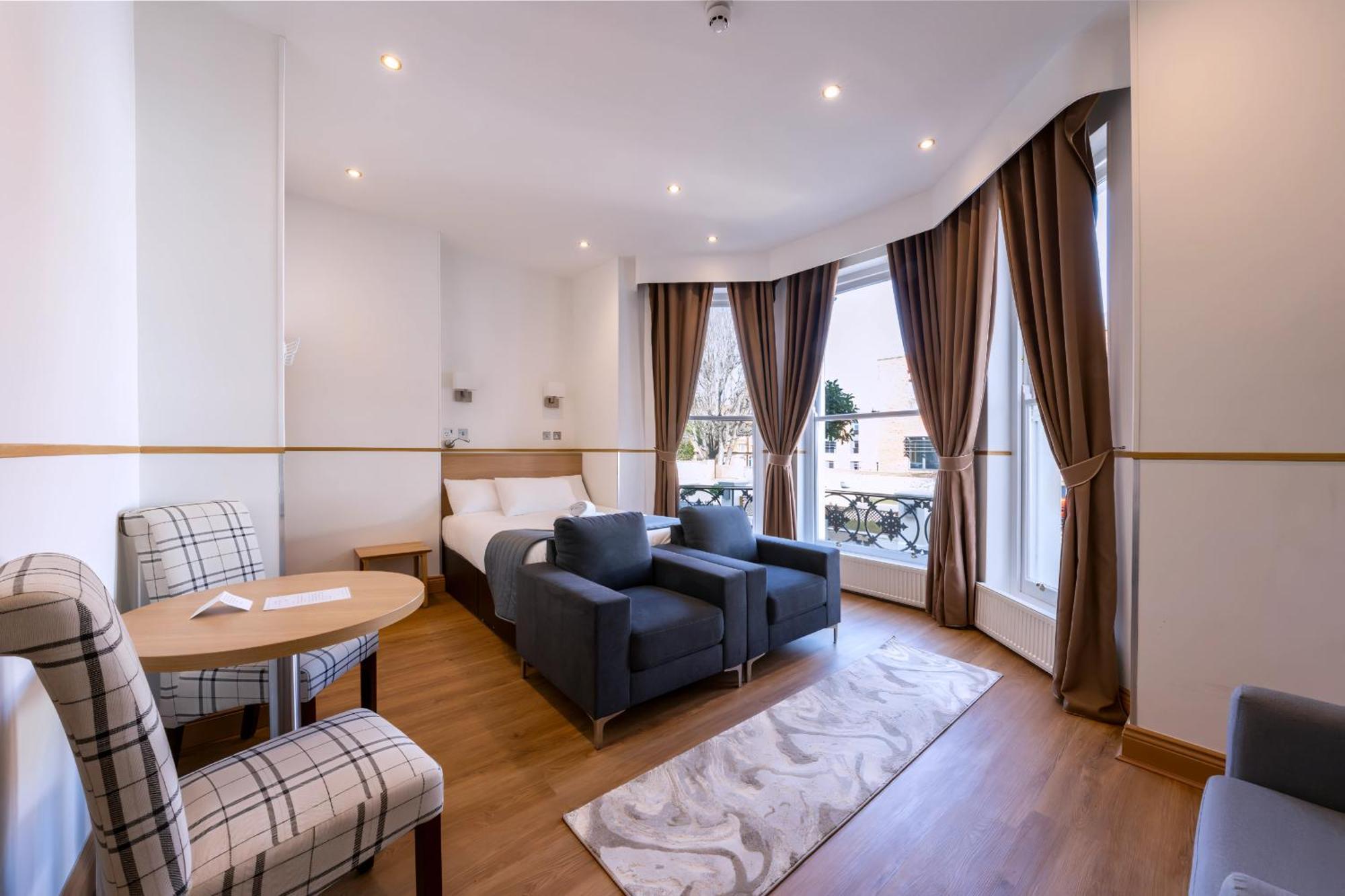 Osborne Aparthotel Истбурн Экстерьер фото